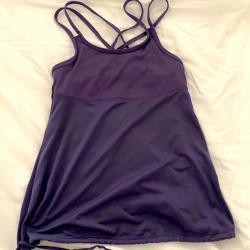 $5 CLEAROUT
C9 purple target built in bra and lightweight fabric with tie